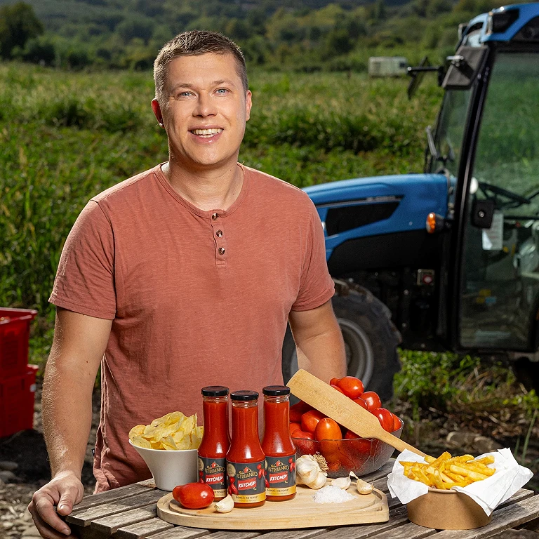 Najel njivo, zasadil paradižnike in po naključju je nastal še kečap